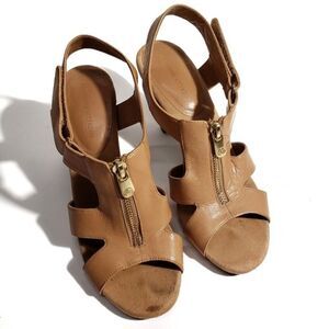 Adrienne Vittadini Taupe Heels - 9.5